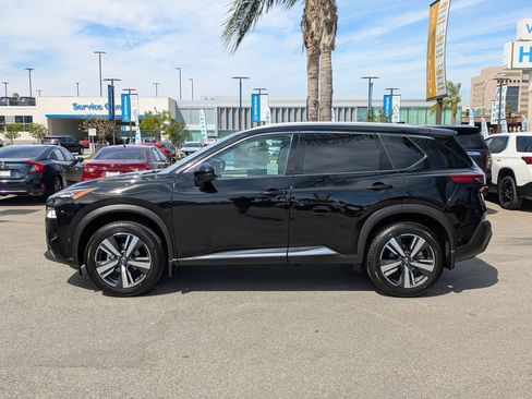 Used 2023 Nissan Rogue SL w/ SL Premium Package image 8