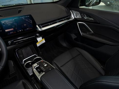 New 2025 BMW X1 xDrive28i w/ Technology Package image 38