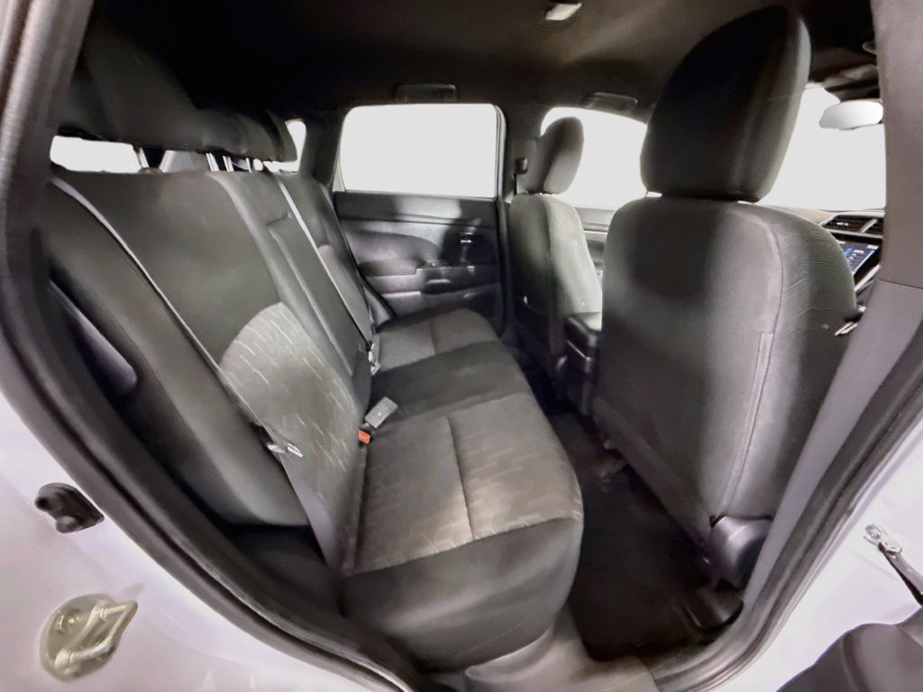 Used 2024 Mitsubishi Outlander Sport AWD image 25