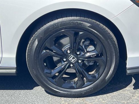 Certified 2025 Honda Accord SE image 28