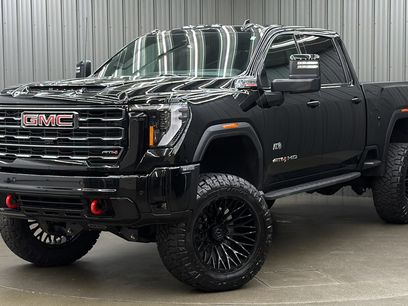 Used 2025 GMC Sierra 2500 AT4 w/ AT4 Premium Plus Package