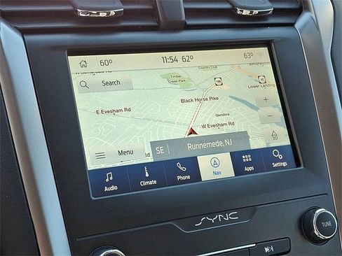 Used 2020 Ford Fusion SE image 19