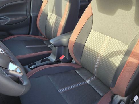 Used 2025 Nissan Versa SR w/ Trunk Package FWD image 15