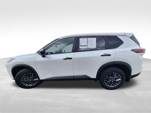 Certified 2025 Nissan Rogue S AWD/4WD image 5
