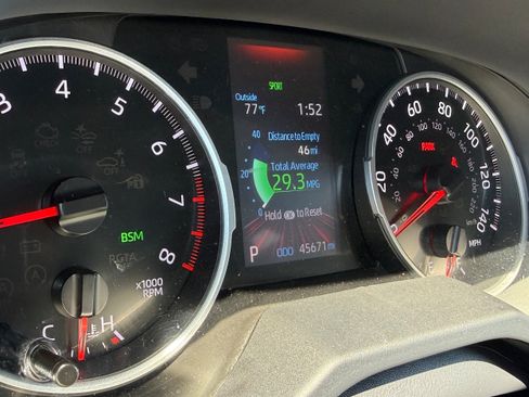 Certified 2022 Toyota RAV4 XLE Premium AWD/4WD image 2