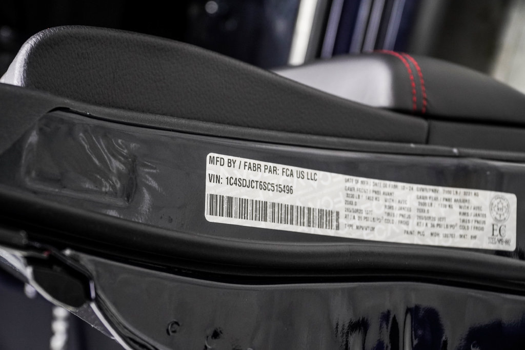 Used 2025 Dodge Durango R/T AWD/4WD image 47