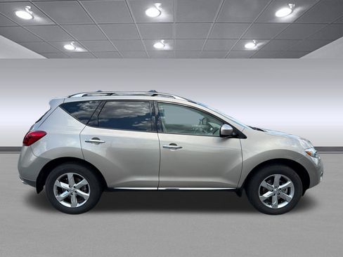 Used 2010 Nissan Murano SL w/ Leather Pkg FWD image 6