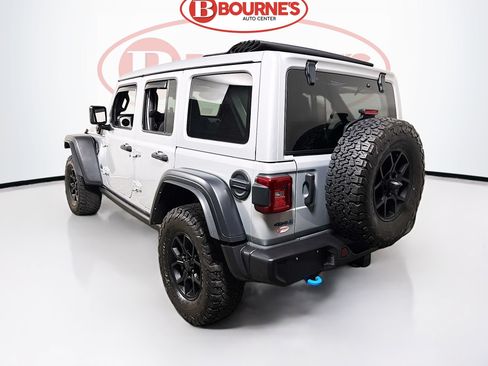 Used 2024 Jeep Wrangler Unlimited AWD/4WD image 8