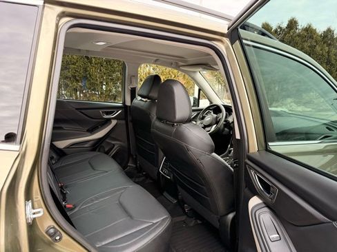 Used 2023 Subaru Forester Limited image 13