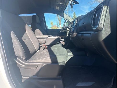 Used 2021 Chevrolet Silverado 2500 LT w/ Fleet Comfort Package image 10