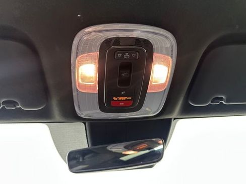 Certified 2025 Hyundai Elantra Limited image 41