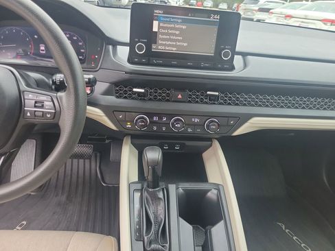 Used 2024 Honda Accord EX image 21