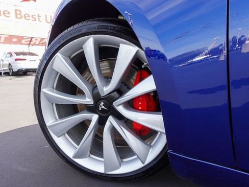 Used 2019 Tesla Model 3 Performance image 10