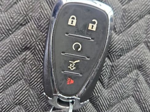 Used 2024 Chevrolet Equinox LT FWD image 28