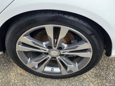 Used 2016 Mercedes-Benz C 300 Sedan image 33