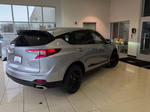 New 2026 Acura RDX SH-AWD image 5