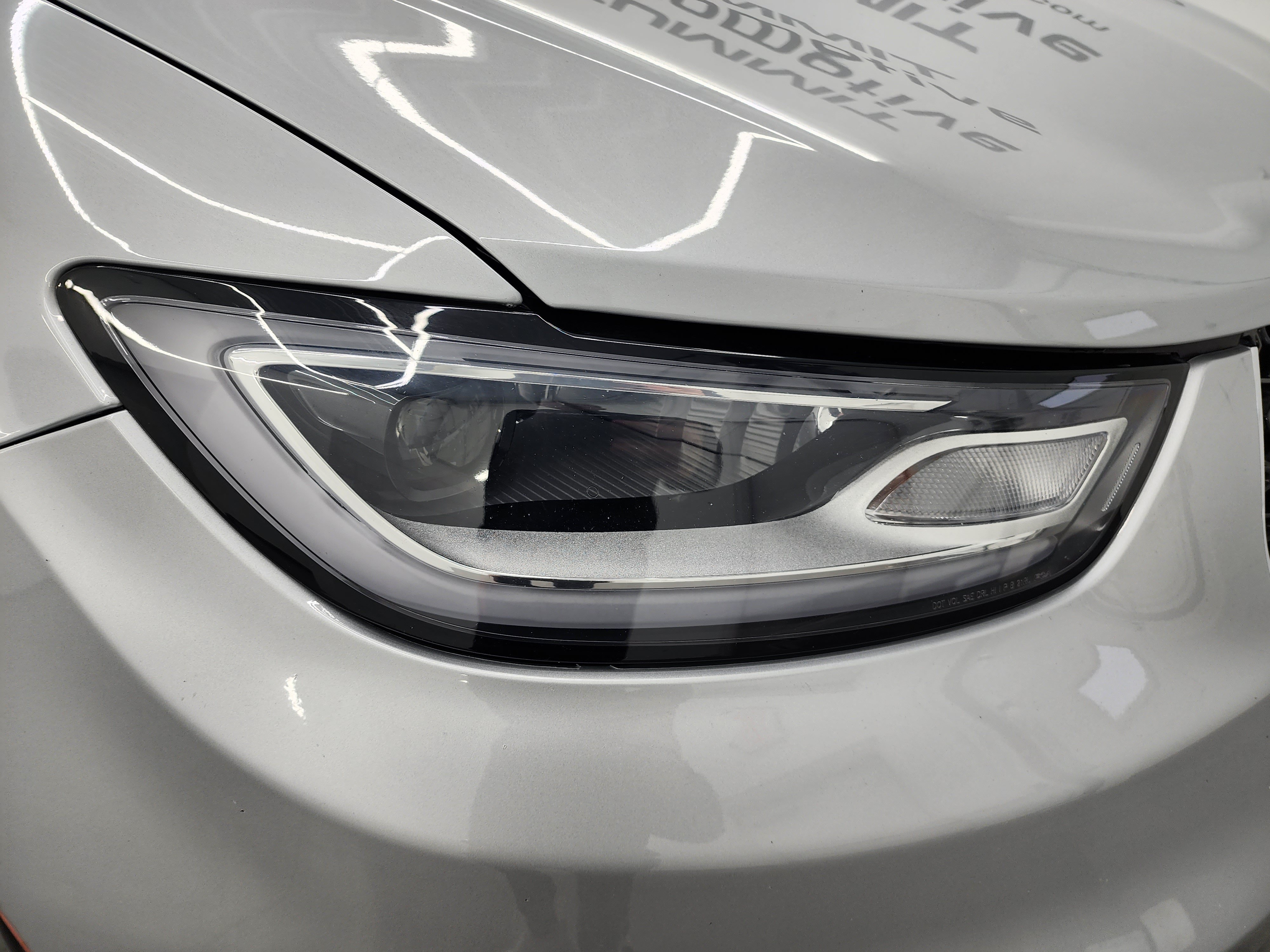 Used 2024 Chrysler Pacifica Touring-L FWD image 21