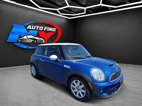 Used 2013 MINI Cooper S FWD image 2
