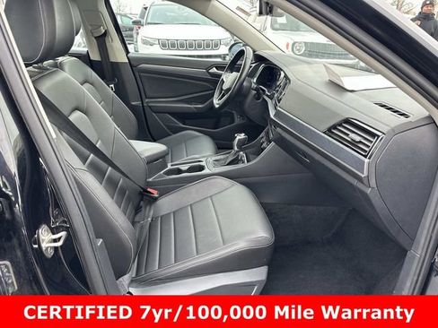 Used 2024 Volkswagen Jetta SE image 10