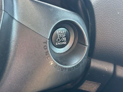 Used 2019 Jeep Renegade Sport w/ UConnect 7.0 Group image 10