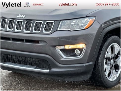 Used 2020 Jeep Compass Limited w/ Rear Convenience Group image 6