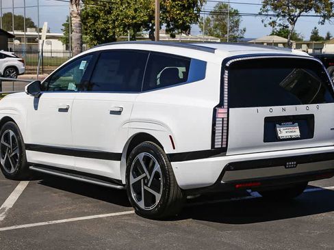 New 2026 Hyundai Ioniq 9 Calligraphy AWD/4WD image 8