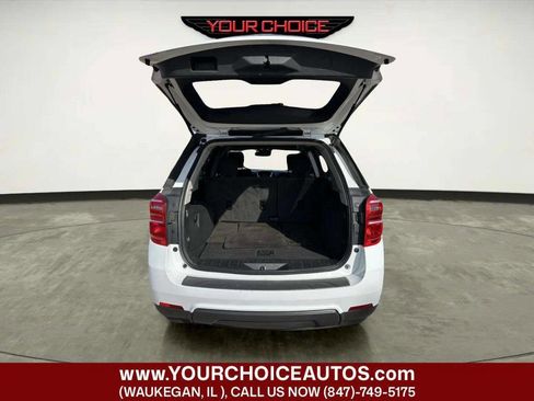 Used 2017 Chevrolet Equinox LS image 13