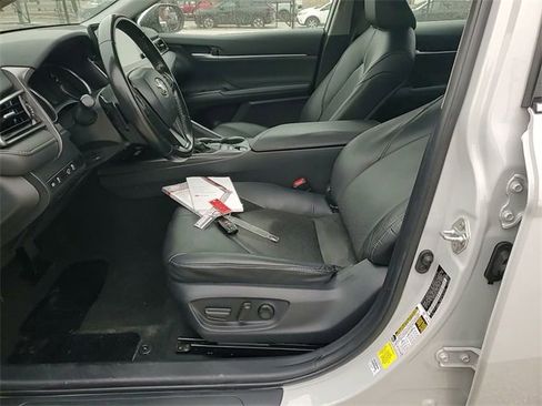 Used 2023 Toyota Camry XSE image 12