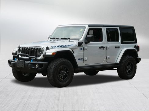 Used 2023 Jeep Wrangler Unlimited Rubicon 4xe AWD/4WD image 3
