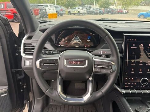 Used 2024 GMC Acadia Elevation w/ Black Edition FWD image 17