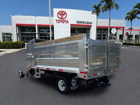 Used 2024 Isuzu NPR 4500 HD RWD image 5