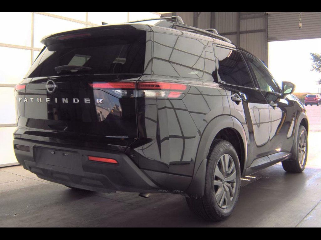 Certified 2025 Nissan Pathfinder SV FWD image 37