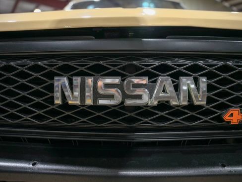 Used 1986 Nissan Pickup 4x4 King Cab image 21