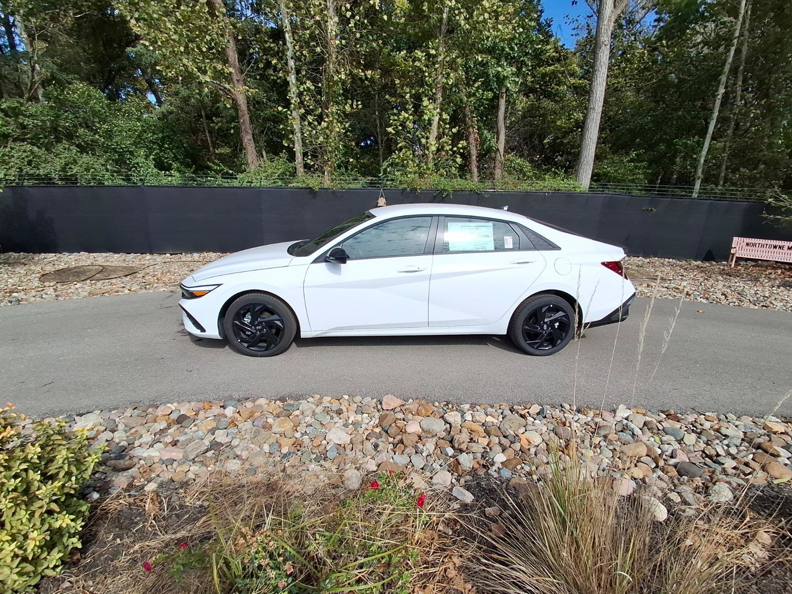 New 2026 Hyundai Elantra Sport FWD image 2