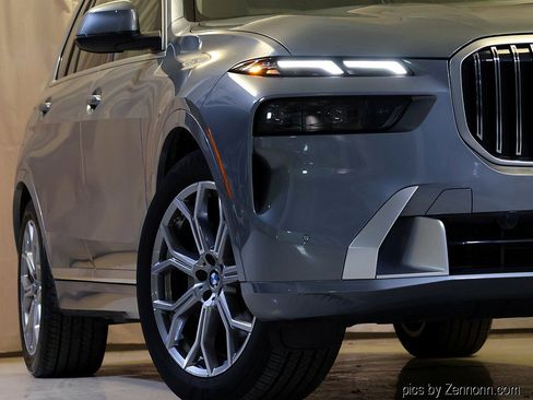 Certified 2024 BMW X7 xDrive40i image 4