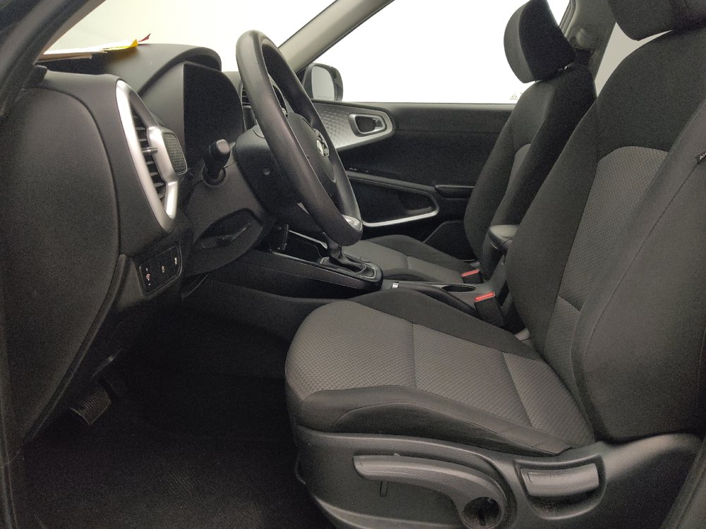 Used 2020 Kia Soul LX FWD image 17