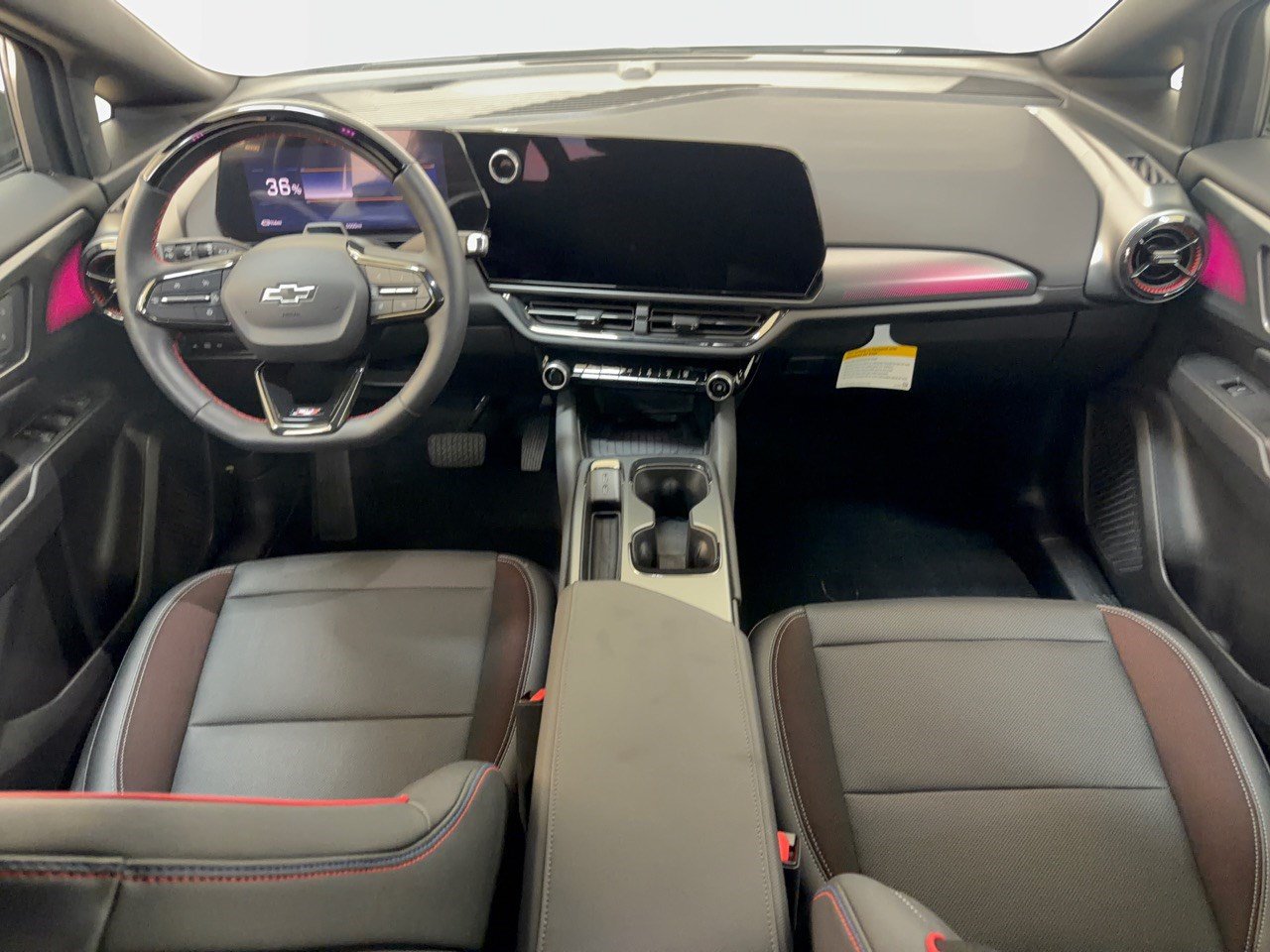 Used 2024 Chevrolet Equinox EV RS w/ Active Safety Package 3 FWD image 17