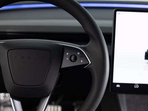 Used 2024 Tesla Model 3 Performance AWD/4WD image 32