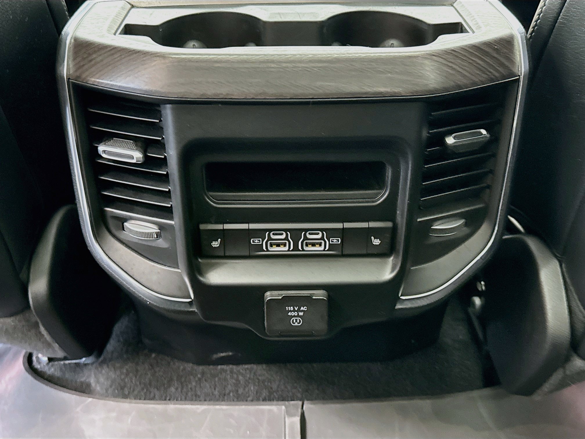 Used 2025 RAM 1500 Laramie w/ Laramie Southwest Edition AWD/4WD image 28