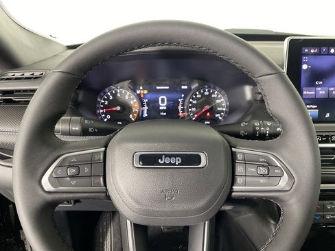 New 2026 Jeep Compass Limited image 18