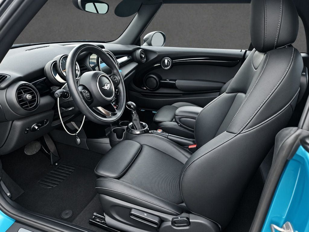 Used 2017 MINI Cooper S FWD image 3