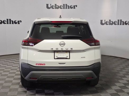 Used 2023 Nissan Rogue S image 6