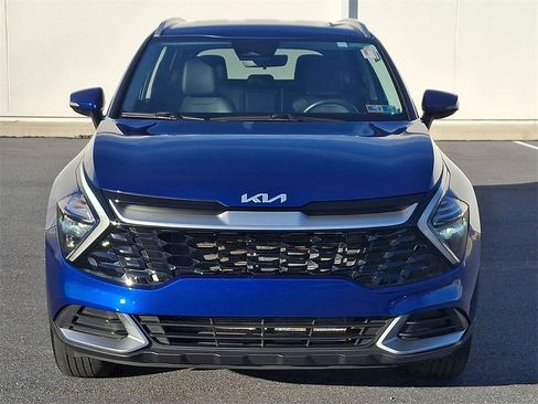 Used 2023 Kia Sportage EX image 2