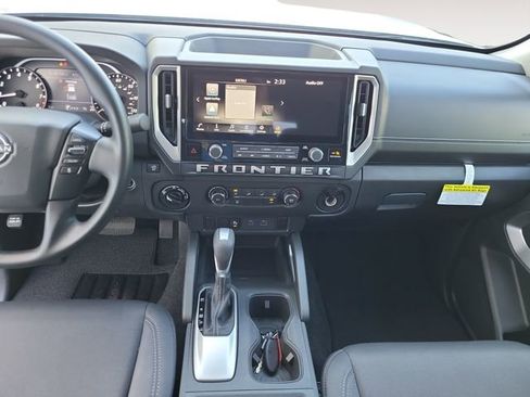 New 2025 Nissan Frontier SV image 15