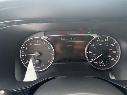 New 2025 Nissan Pathfinder SV image 18