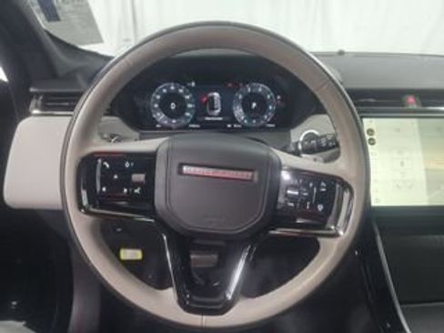 Used 2024 Land Rover Range Rover Velar Dynamic SE image 4