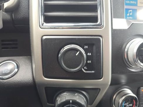 Used 2019 Ford F150 Lariat w/ Equipment Group 502A Luxury image 18