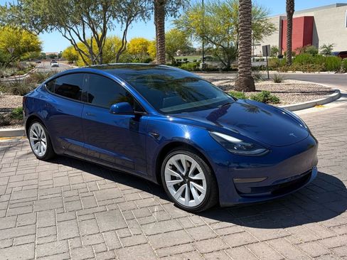 Used 2022 Tesla Model 3 Long Range image 1