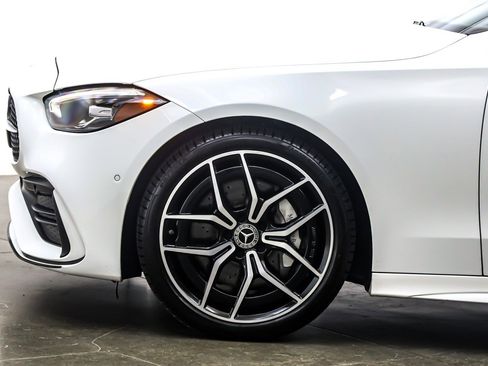 Used 2022 Mercedes-Benz C 300 Sedan image 11