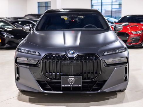 Used 2026 BMW 760i xDrive AWD/4WD image 11